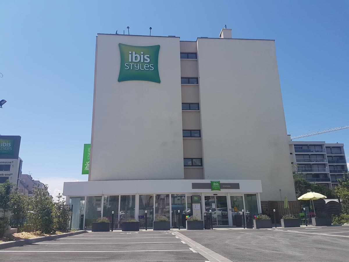Hotel Ibis Styles Annemasse Geneve Ambilly Zewnętrze zdjęcie